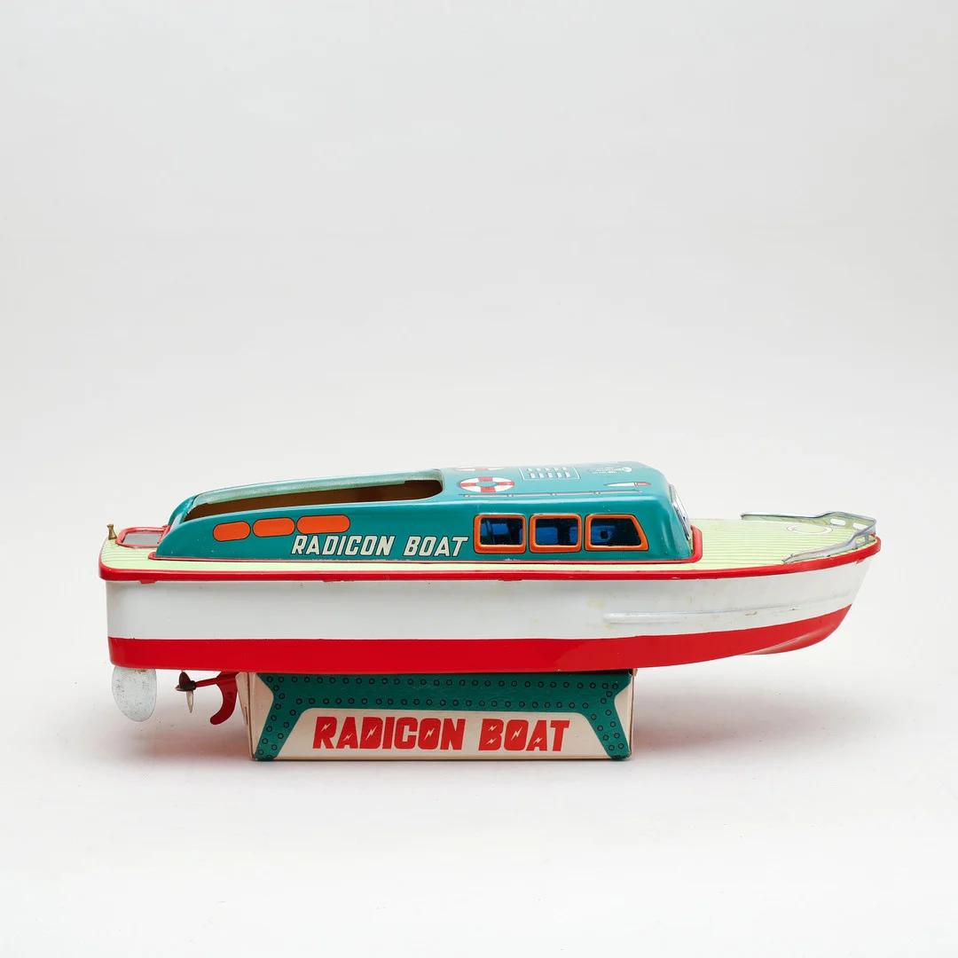 RADIOSTYRD BÅT, "Radicon Boat", Modern Toys, Japan, 1950/60-tal. — Toys — Göteborgs Auktionsverk
