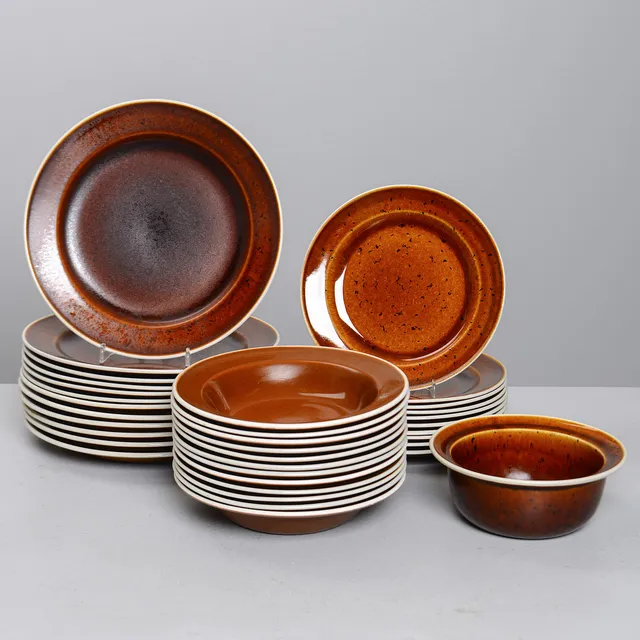 STIG LINDBERG. Servisdelar, 35 delar, "Coq", Gustavsberg, 1966-85.