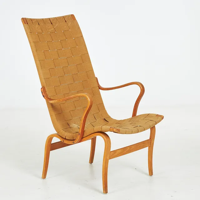 BRUNO MATHSSON. FÅTÖLJ, "Eva Hög", sadelgjord, etikettmärkt.