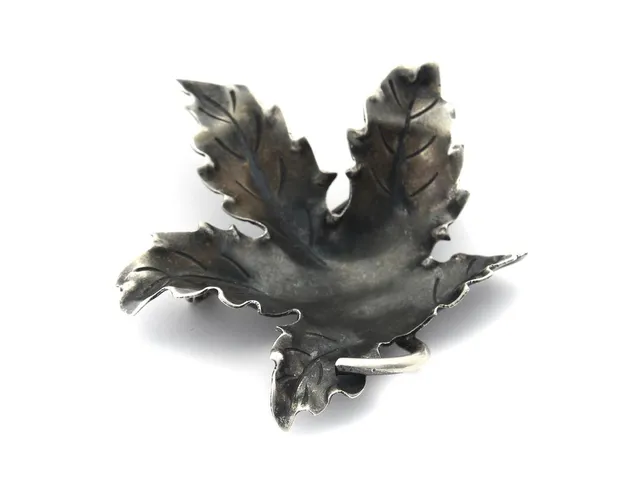 Brosch S830 9,1g, löv