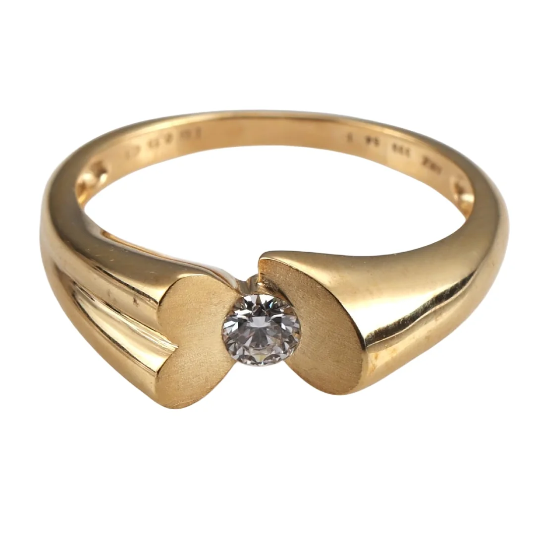 Aagaard. 'Magic hearts' ring of 8 kt. gold with laboratory-cut brilliant-cut diamond of 0.15 ct. — Jewellery/Rings — Lauritz