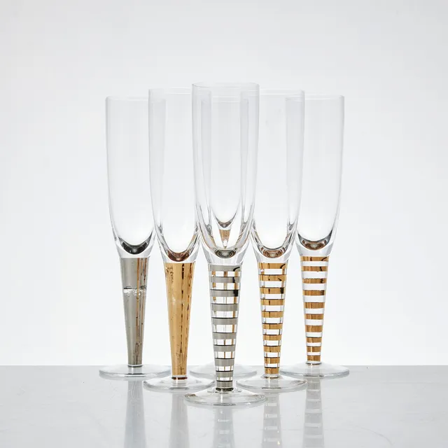 LISELOTTE HENRIKSEN. Champagneglas, 6 st, "Select", med silver- och gulddekor, Boda Nova.
