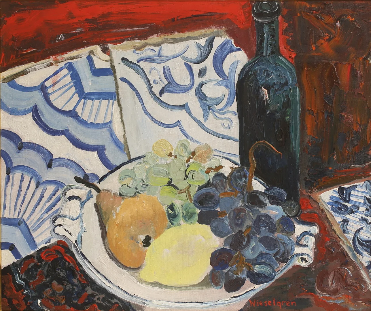 GERTRUD WIESELGREN. Olja på duk, "Spanskt kakel och frukt", signerad. — Paintings — RA Auktionsverket Norrköping