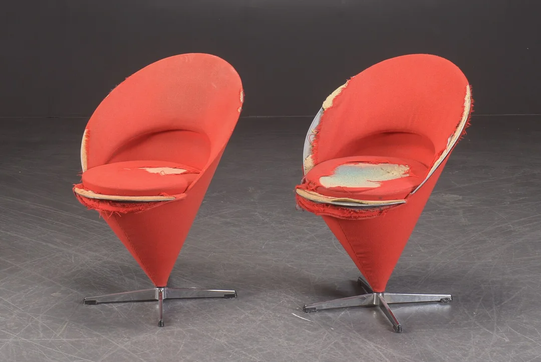 Verner Panton. Kræmmerhus stole/ Cone Chair (2) — Furniture/Chairs — Lauritz