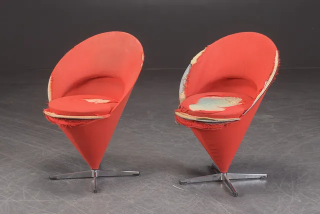 Verner Panton. Kræmmerhus stole/ Cone Chair (2)