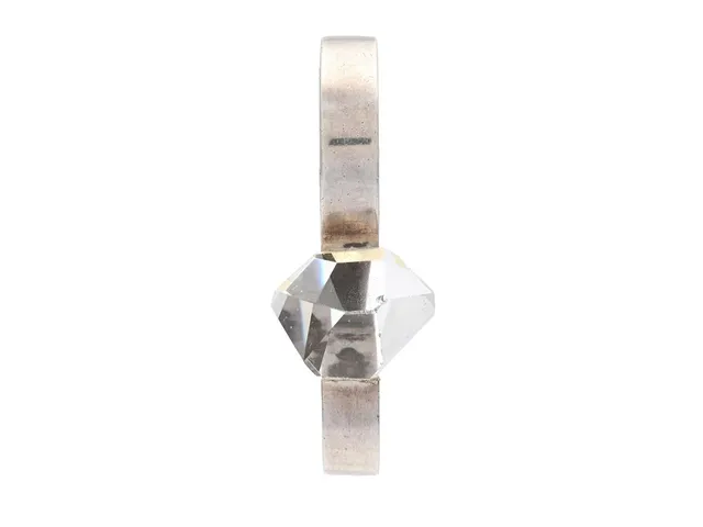 REY URBAN, ring, silver, bergkristall, Stockholm 1973, stl vikt 16,0 g, signerad, litet nagg på bergkristallen. (d)