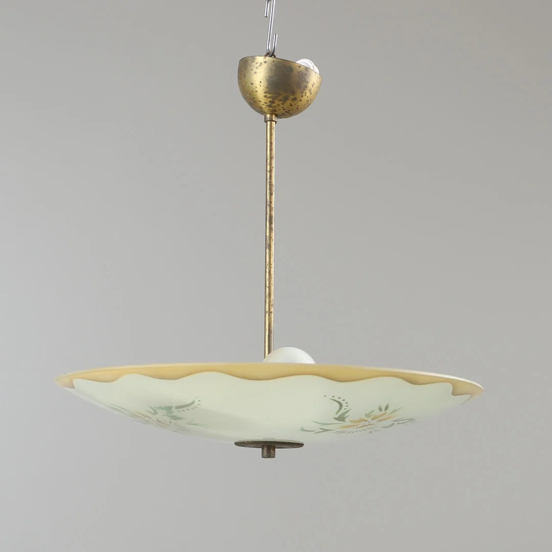 TAKLAMPA, mässing och glas, 1930/40-tal. — Ceiling lights — Helsingborgs Auktionskammare