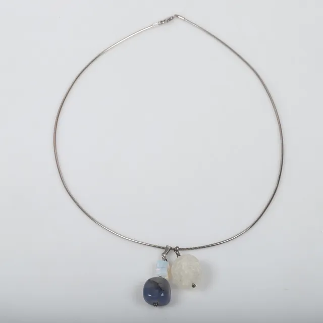 HÄNGEN MED KEDJA, 3 delar, sterlingsilver med slipade stenar.