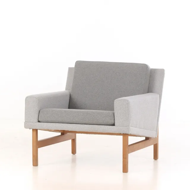 Svend Ellekær. Armchair / lounge chair made of oak