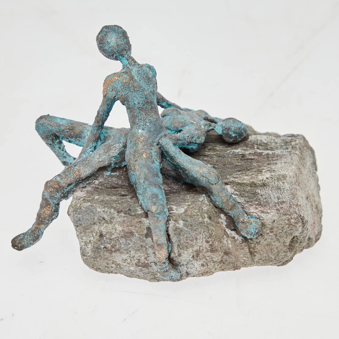 Unbekannte/r Künstler*in, Skulptur, Paar, Kunststoff, Stein. — Sculptures & Bronzes — Stockholms Auktionsverk Köln
