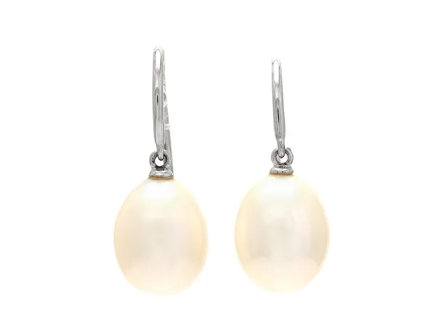 PÄRLÖRHÄNGEN, 18K vitguld, ovala odlade sötvattenspärlor, ca 8,5 mm, krokar, vikt 3,2 g.