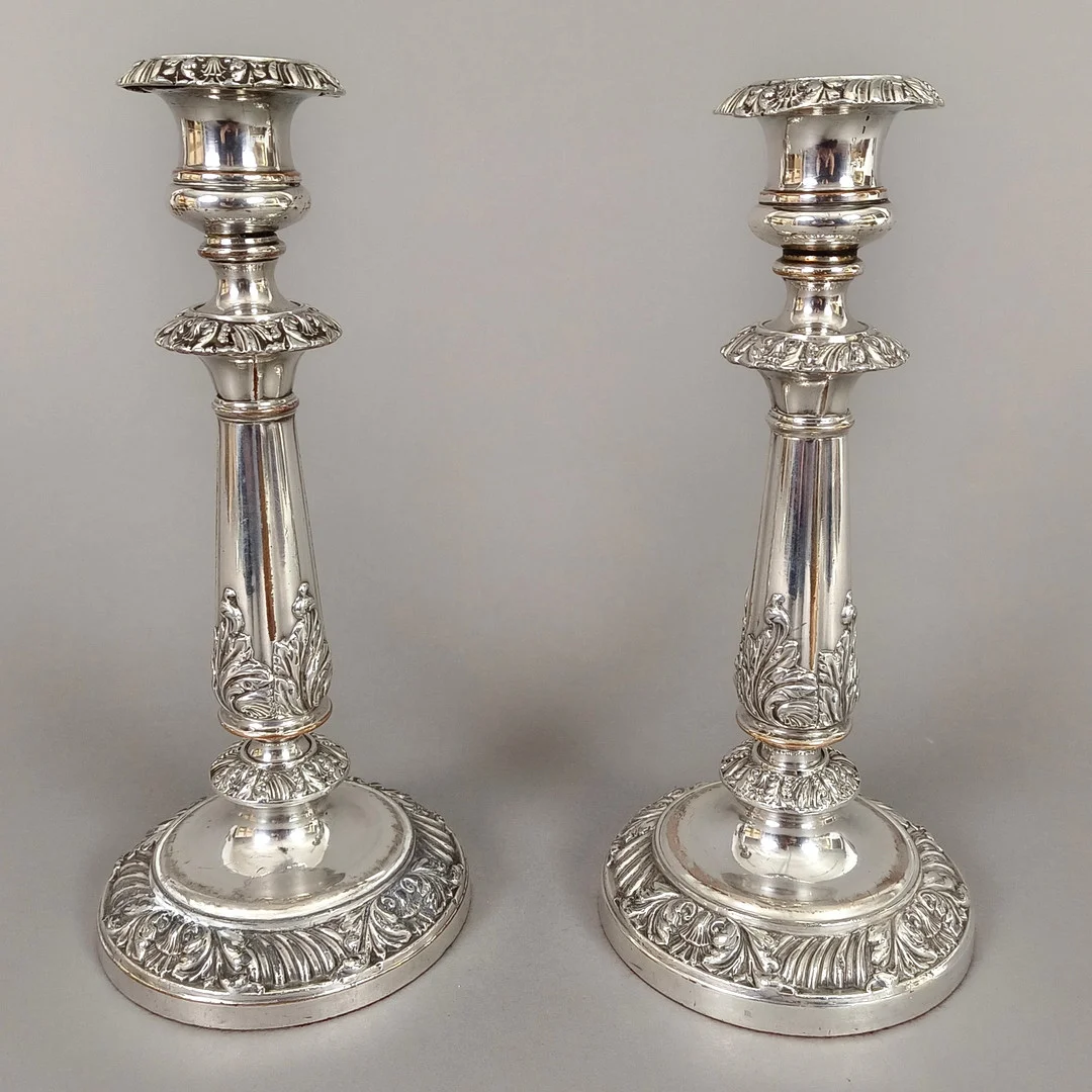 Ein Paar TAFELLEUCHTER im Barockstil - um 1900, Kupfer versilbert. — Silver plated — Auktionshaus Blank