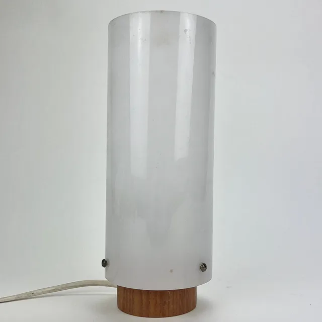 BORDSLAMPA, trä och plast, 1900-talets andra hälft.