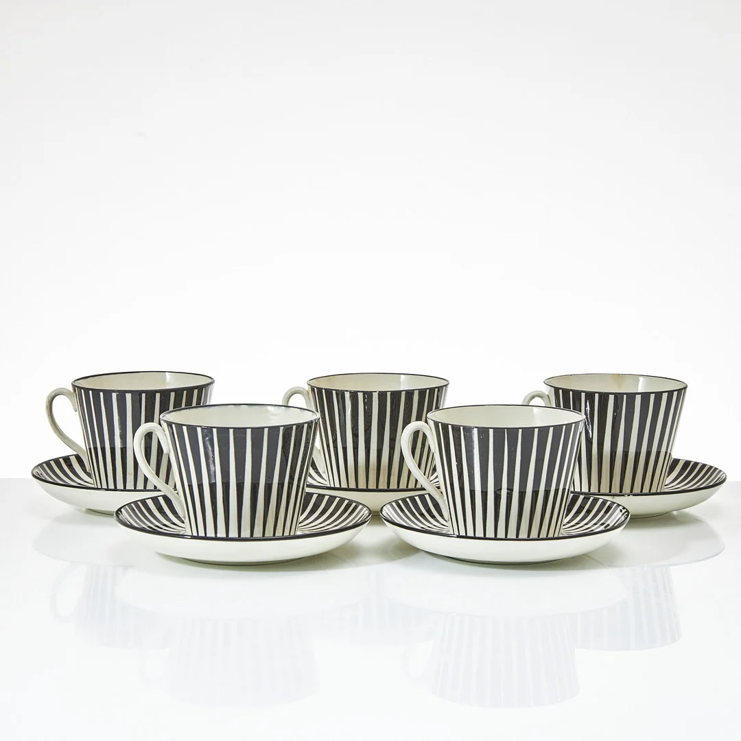 EUGEN TROST. Koppar med fat, "Zebra", 5 delar, Gefle, modell 588, 1955-1967, flintgods. — European — Stockholms Auktionsverk Magasin 5