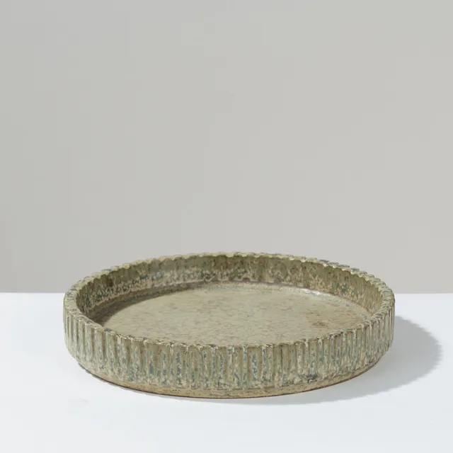 ARNE BANG. Fluted stoneware dish glazed in blue, green and light shades, model no. 3, own workshop in Fensmark, Denmark, mid-20th century.