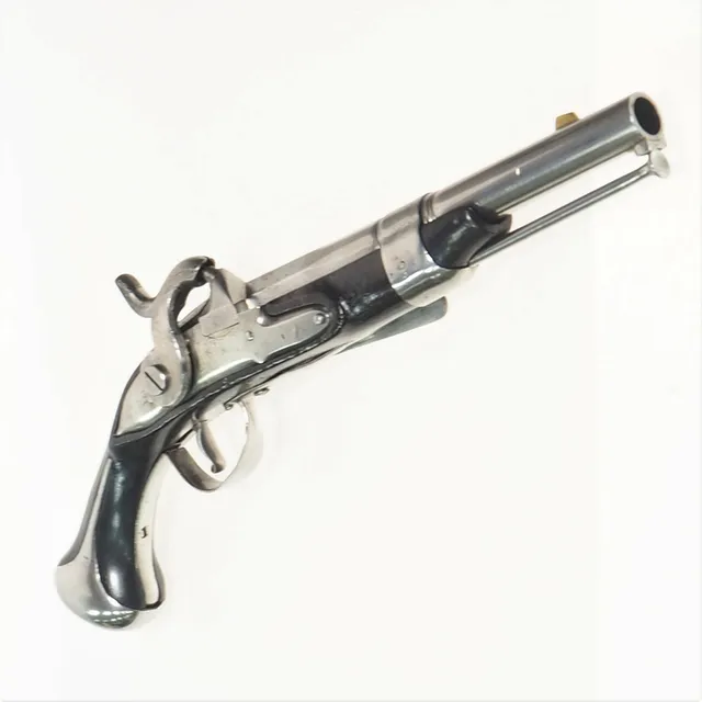 SLAGLÅSPISTOL, förändringsmodell för flottan från 1704 års ryttarpistol.