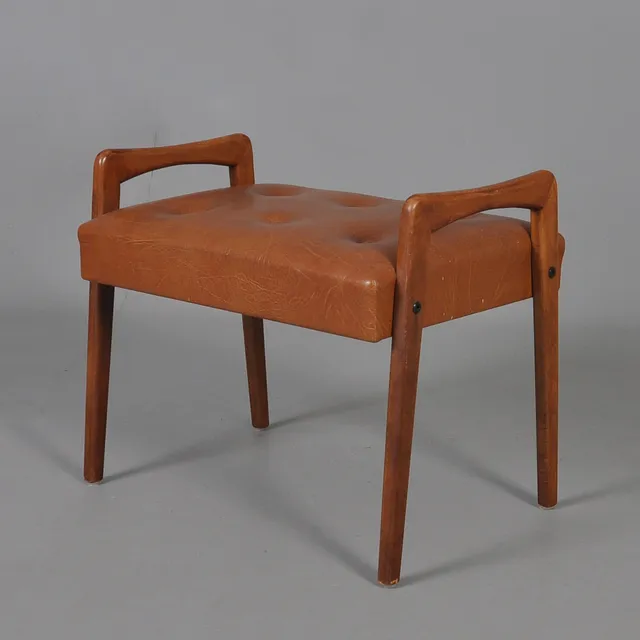 PALL. Teak och galon.
