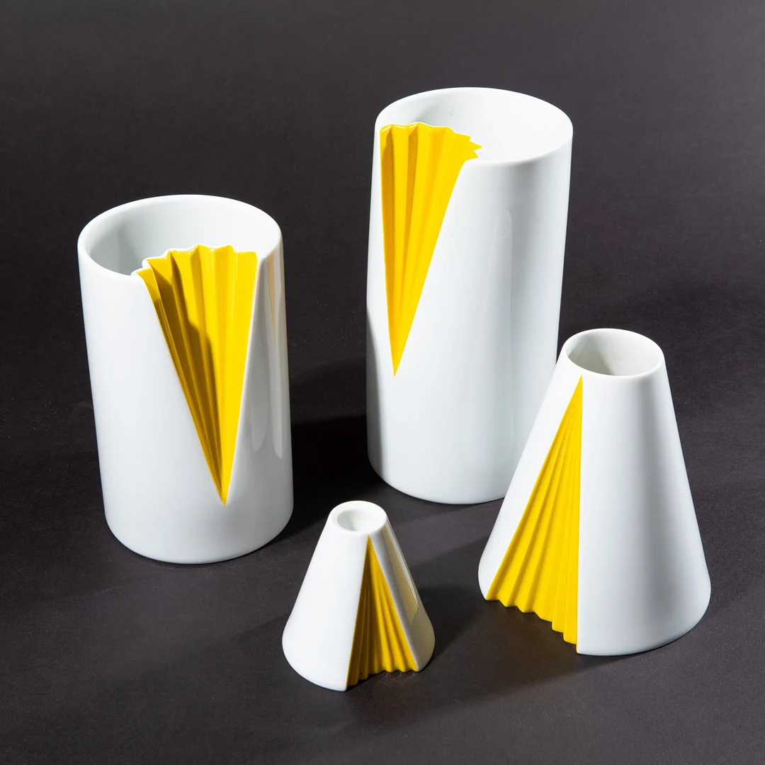 AMBROGIO POZZI. ROSENTHAL. 4 Vasen (80-40). — European — Art and Design Auctions