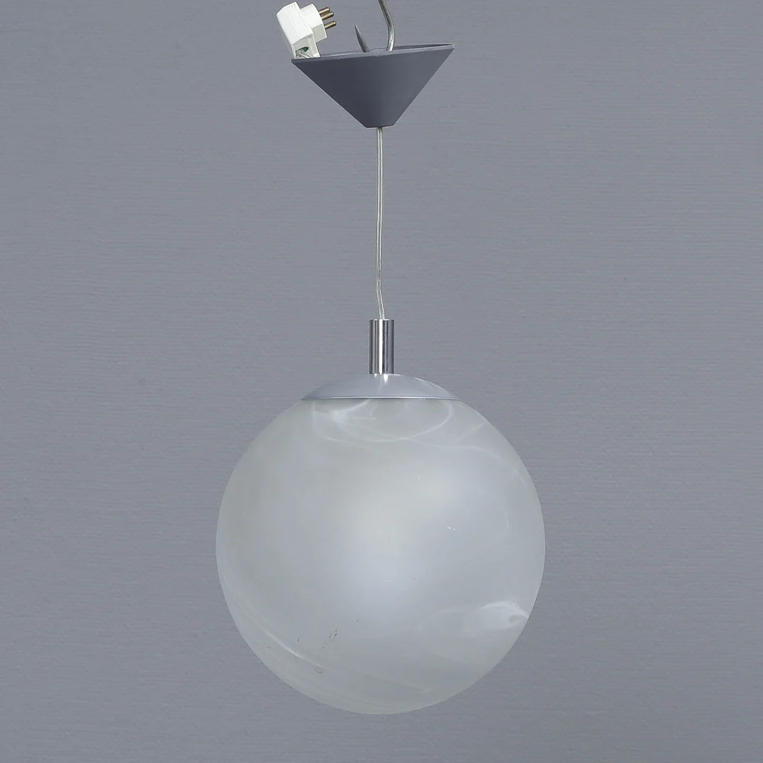 KLOTLAMPA, OPALGLAS, WOFI LEUCHTEN, TYSKLAND, SAMTIDA. — Ceiling lights — Auktionskammaren Sydost Kalmar