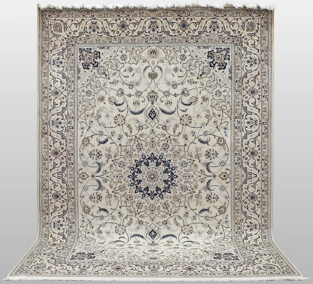 MATTA. Nain part silk s.k 9LAA ca 500.000 knutar / kvm, 355 x 248 cm.