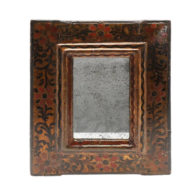 Mirror with Catalan frame in gilt, painted and dotted wood, 18th Century.
