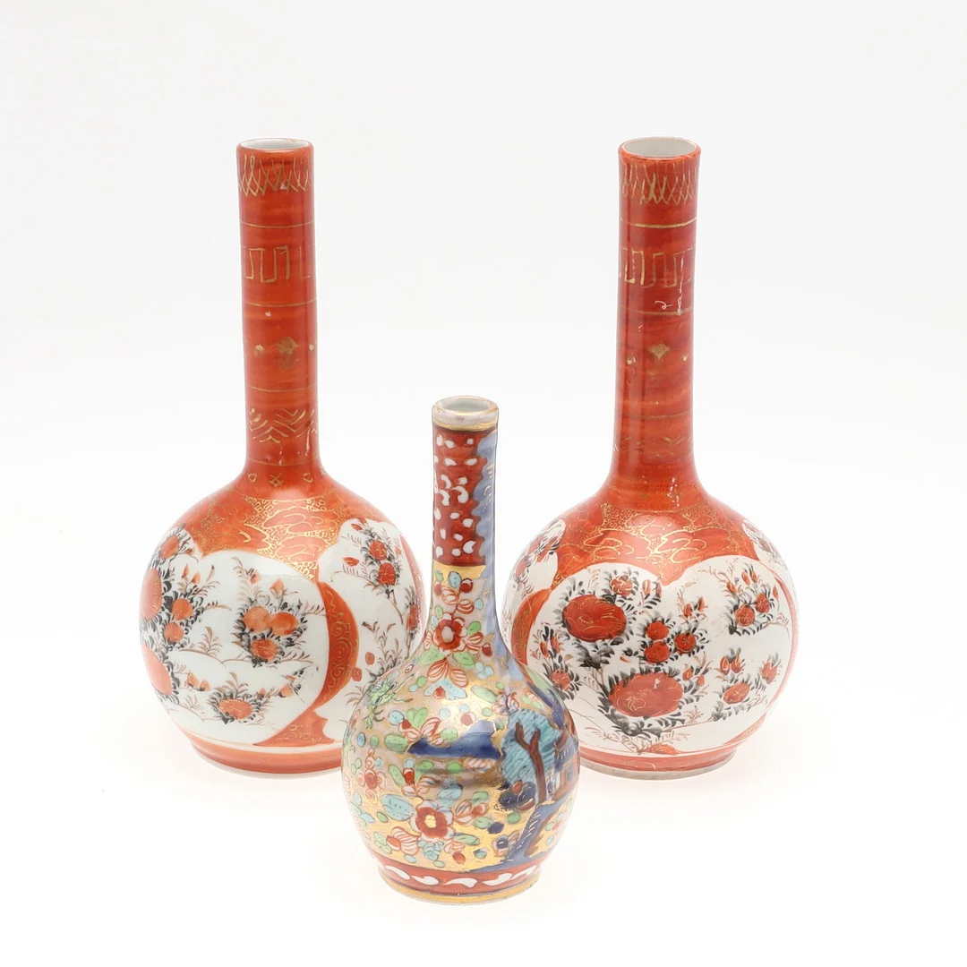 PAIR OF JAPANESE KUTANI VASES & SMALL CHINESE DRAGON VASE. — European — Lawrences Auctioneers