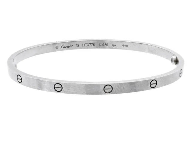 CARTIER, armband, Love bracelet, 18K vitguld, refnr HFX776, stl 18, vikt 21,6 g, slitage, skruvmejsel, certifikat, originalask, ytterkartong.