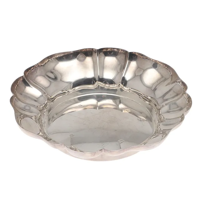 A MODERN LOBED SILVER BOWL.