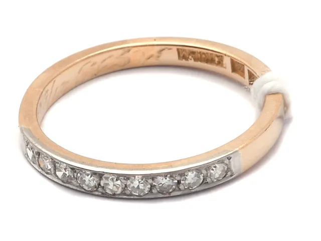 Ring 18K 2,1g Ø16½, med diamanter 9xca0,01ct åttkantslipade, graverad
