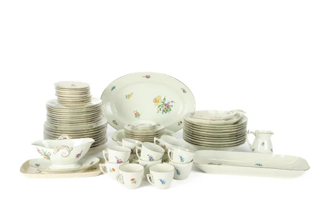 Bing & Grondahl. 'Saxon flower' service, Cream. (72)