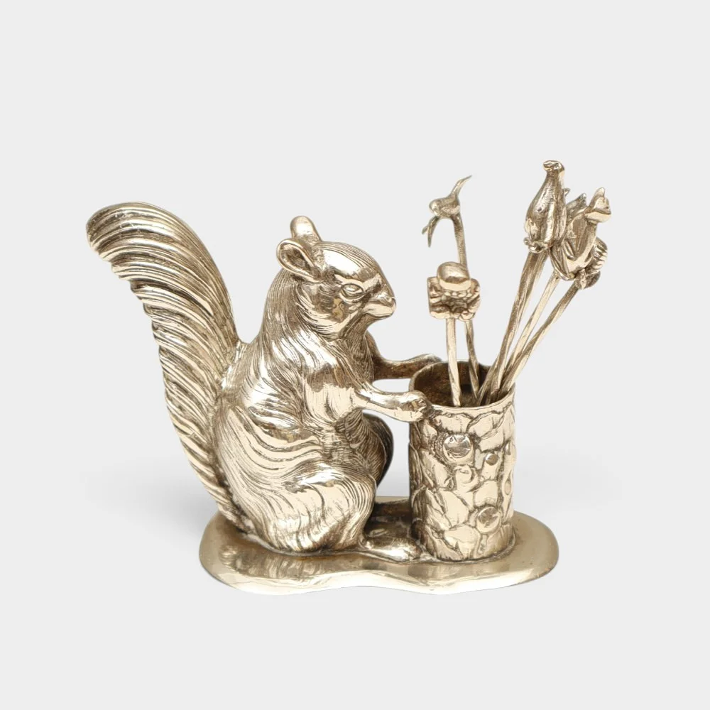Palillero con ardilla en plata española punzonada. — Silver — Barcelona Auctions