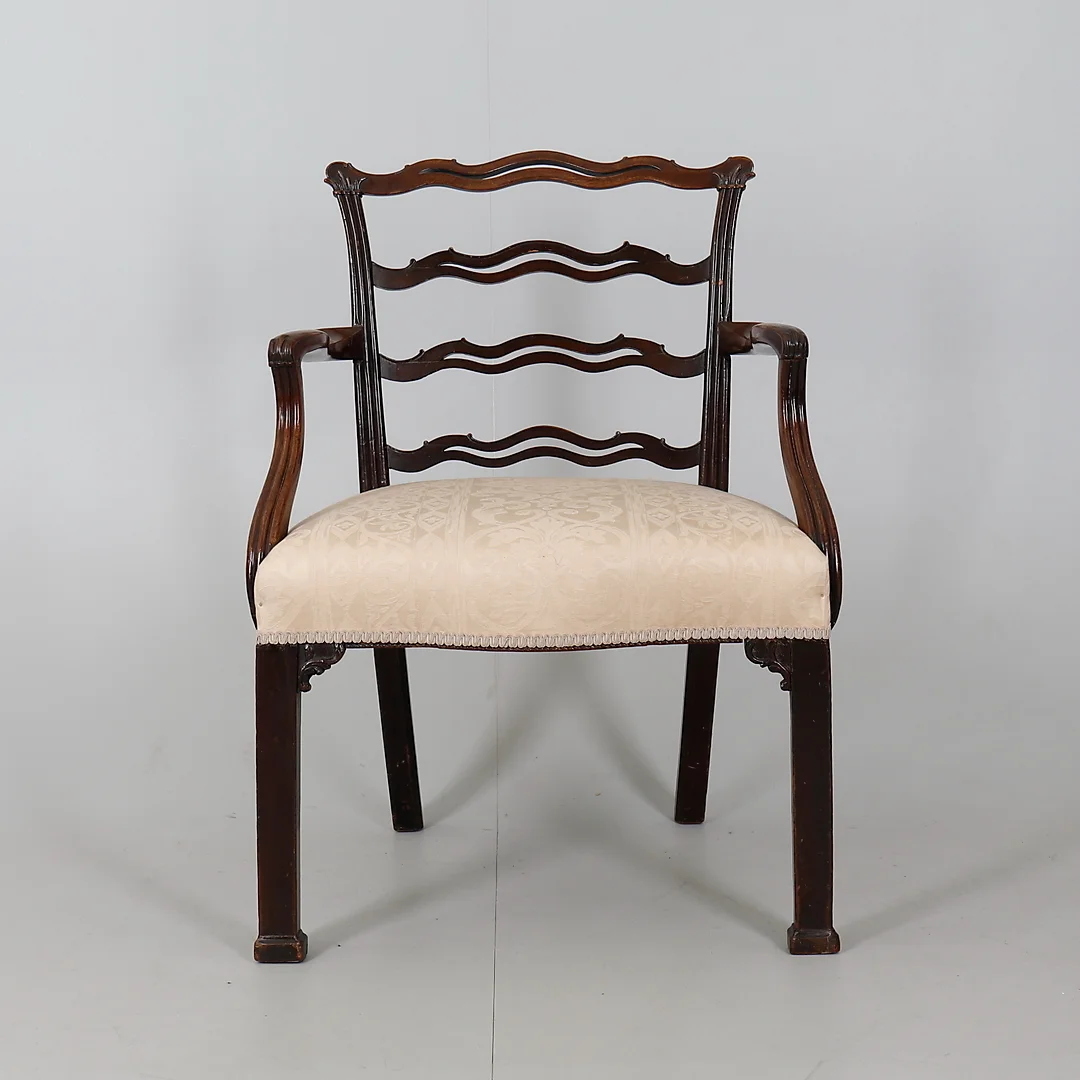 A GEORGE III MAHOGANY ARMCHAIR. — Armchairs & Chairs — Dreweatts Online