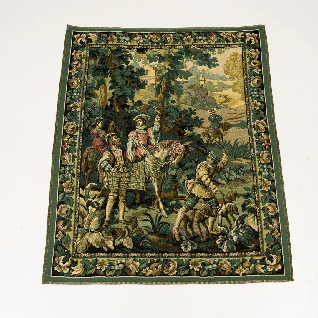 TAPET, maskinvävd, Jaktscen i pastoralt landskap, ca 125x156 cm. — European Carpets & Textiles — Auktionshuset Kolonn
