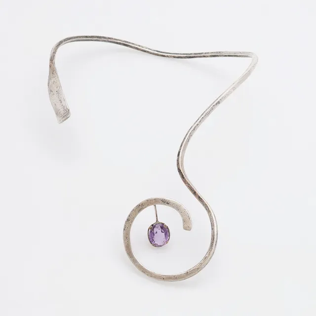 LARS CHRISTER WENNGREN. COLLIER, SILVER OCH AMETIST, GÄVLE, 1970-TAL.