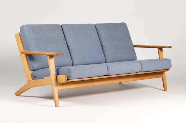 Hans J. Wegner, Three-seater sofa, model GE-290, 1960s