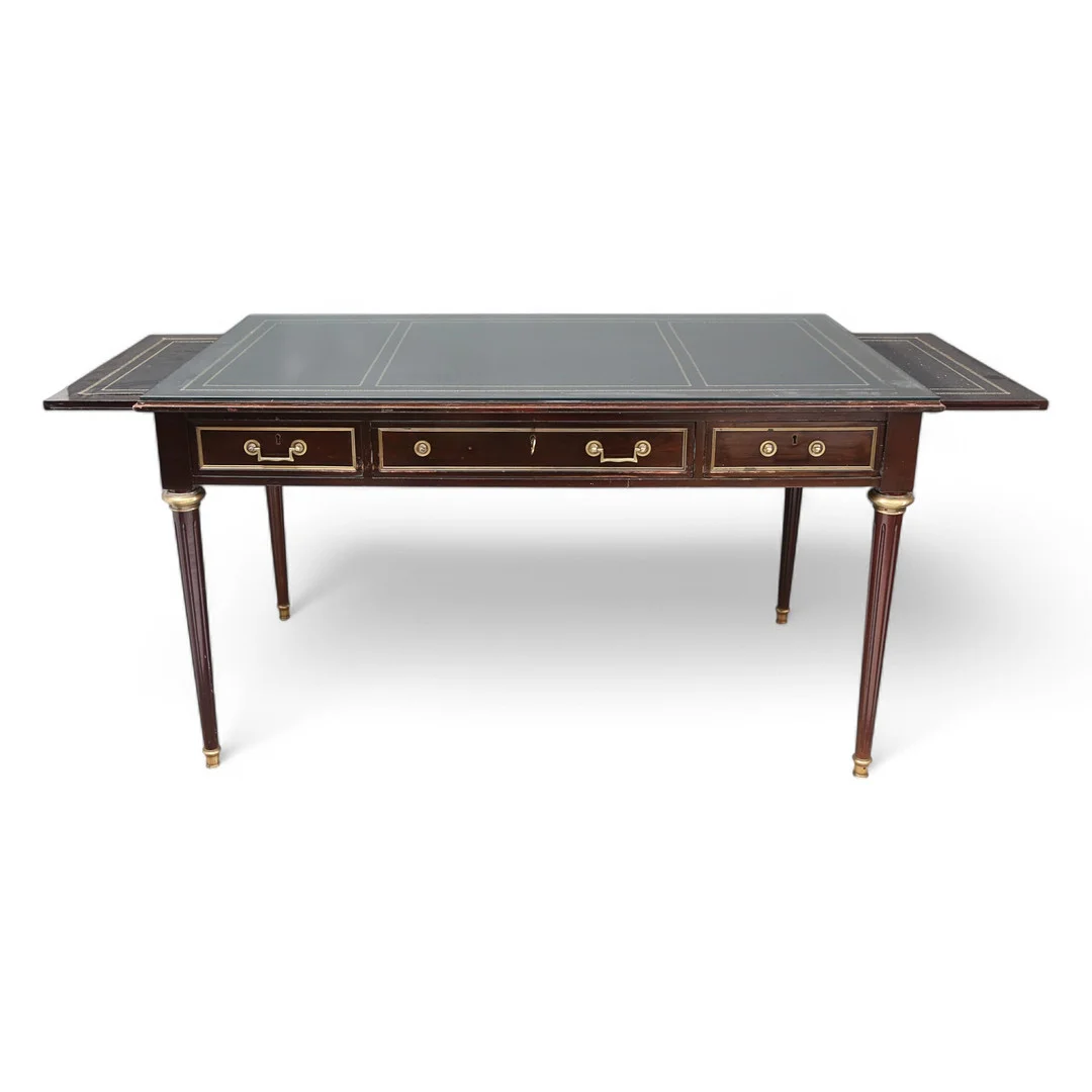 Louis XVI style “bureau plat” table in mahogany with brass applications, 20th Century. — Tables — Balclis