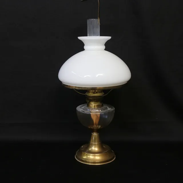 BORDSFOTOGENLAMPA,. jugend, tidigt 1900-tal.