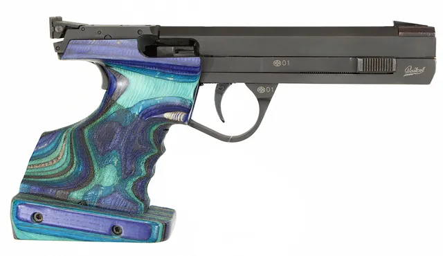 PISTOL, fabrikat Baikal/Walther, modell IJ 35, kaliber .22, tillv.nr M010534, se-nr SE2195859.