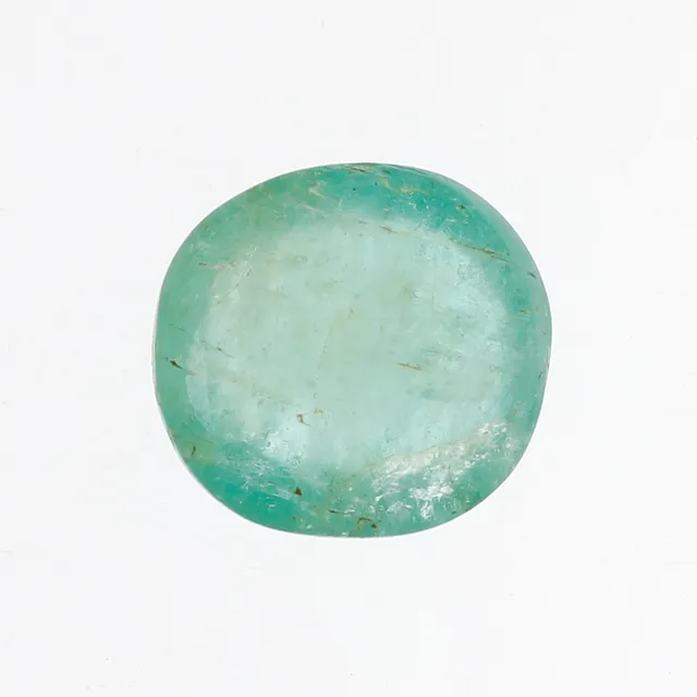Unmounted emerald.