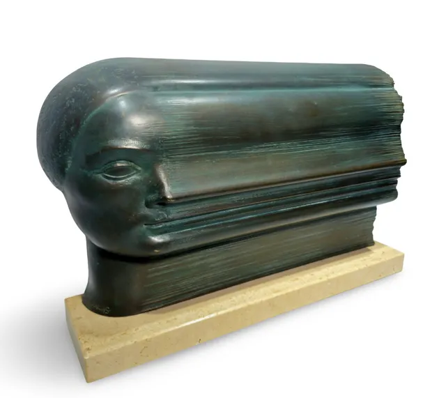 JOSEP MARIA SUBIRACHS. "Eva". Escultura en bronce y resina sobre base de mármol. Numerada 09/99.