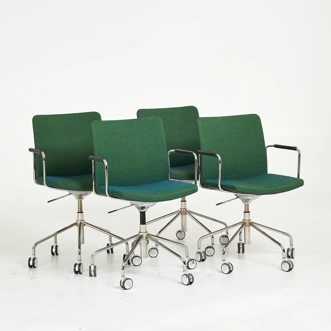 BROBERG & RIDDERSTRÅLE. Kontorsstolar, 4 st. "Stella" för Swedese, kromad stomme, läderklädda armstöd. — Armchairs & Chairs — Stockholms Auktionsverk Sickla
