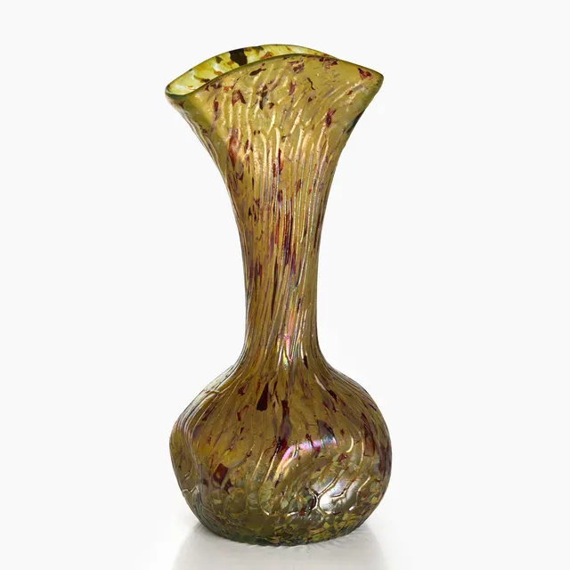 VAS, gröntonat glas med inneslutningar, iriserande, jugend, tidigt 1900-tal, möjligen Pallme-König.