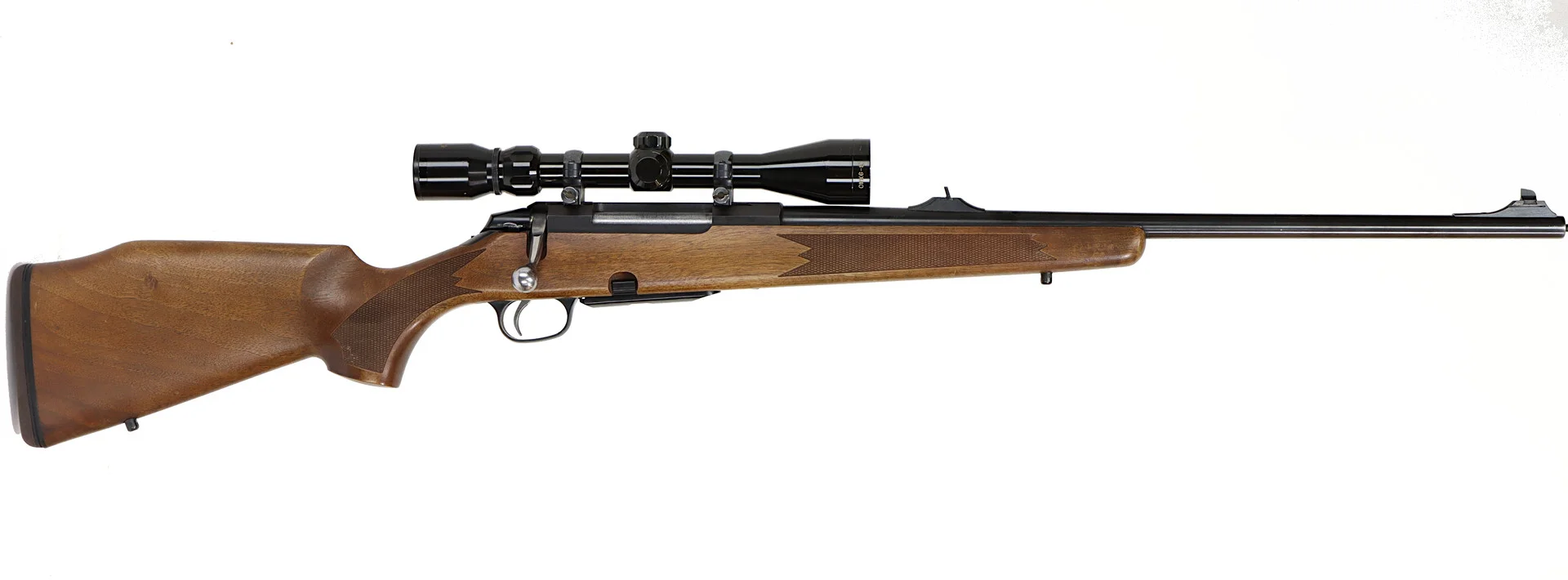 402. KULGEVÄR, Repeter, fabrikat Tikka, modell 695, kaliber .30-06, tillv.nr 964680, se-nr begagnad. — Rifles — Walter Borg