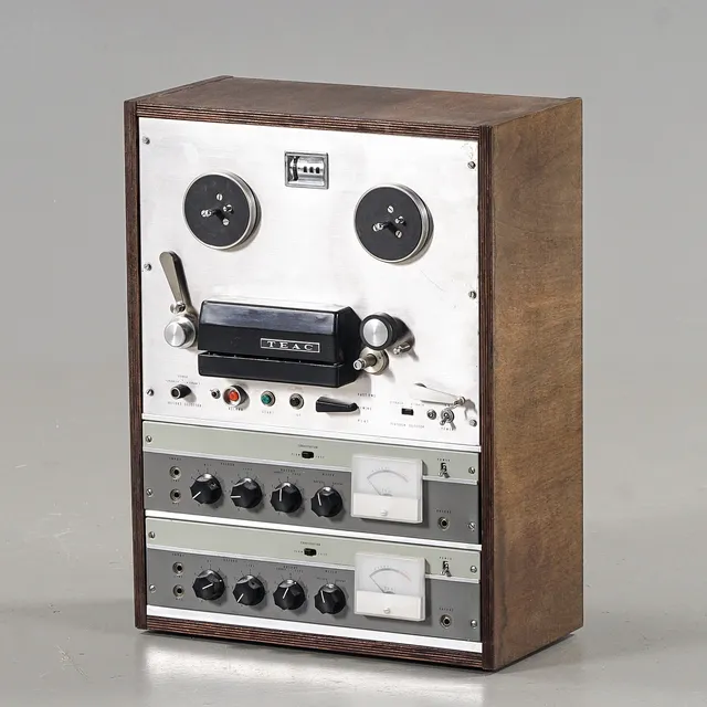 TEAC TD 105 Rullbandspelare med Teac förstärkare. Omkring 1950/60-tal.