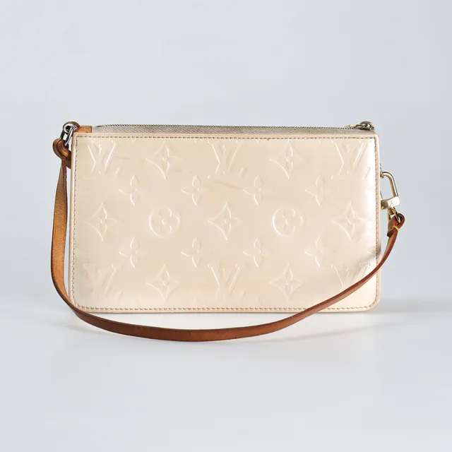 LOUIS VUITTON, väska 'Lexington' i champangefärgad Patent Vernis.