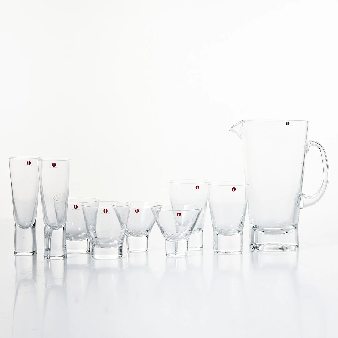 GÖRAN HONGELL. "Aarne" glasservisdelar 18 st., Iittala, designår 1948. — Tableware — Stockholms Auktionsverk Magasin 5