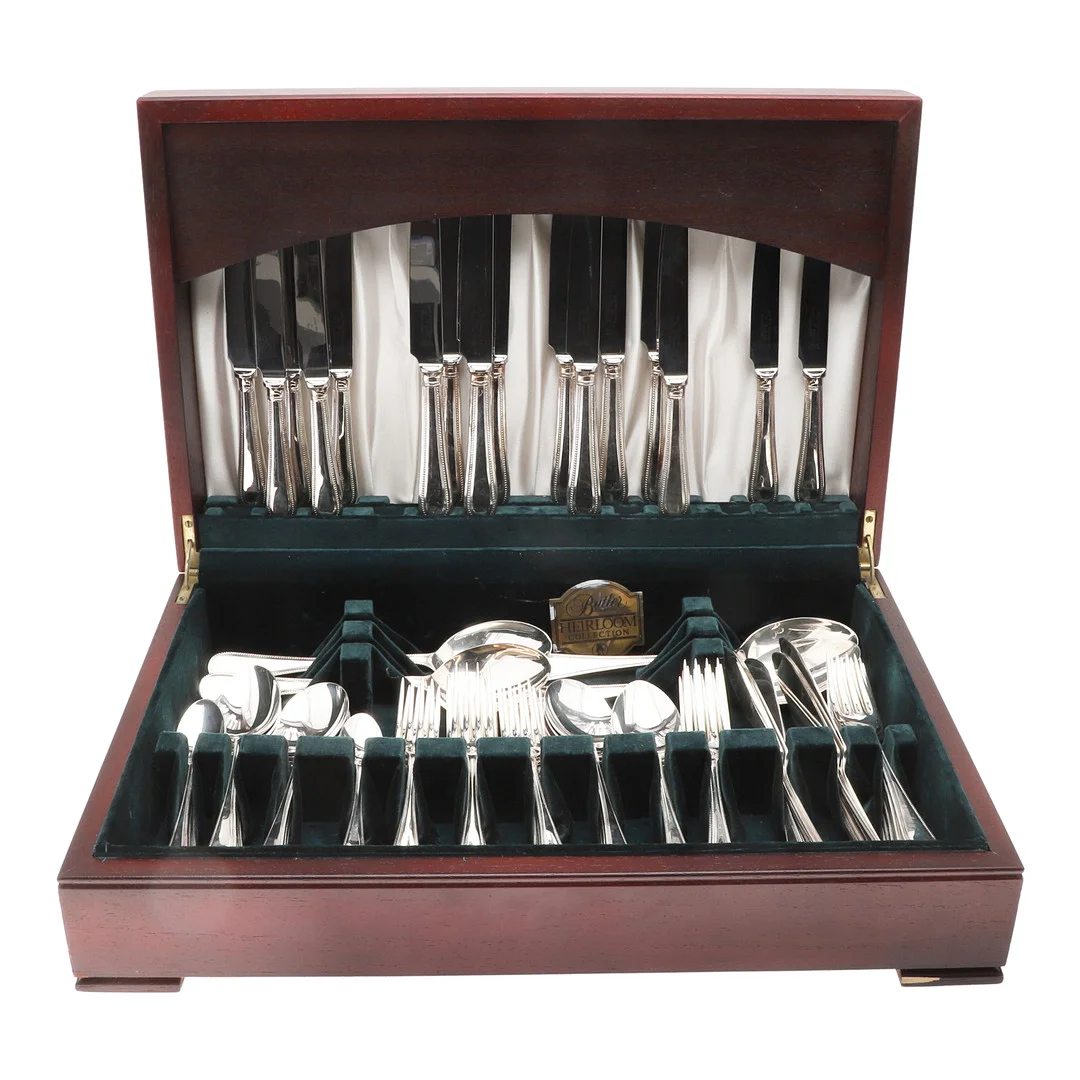 A PART CANTEEN OF SILVER PLATED CUTLERY. — Other metals — Lawrences Auctioneers