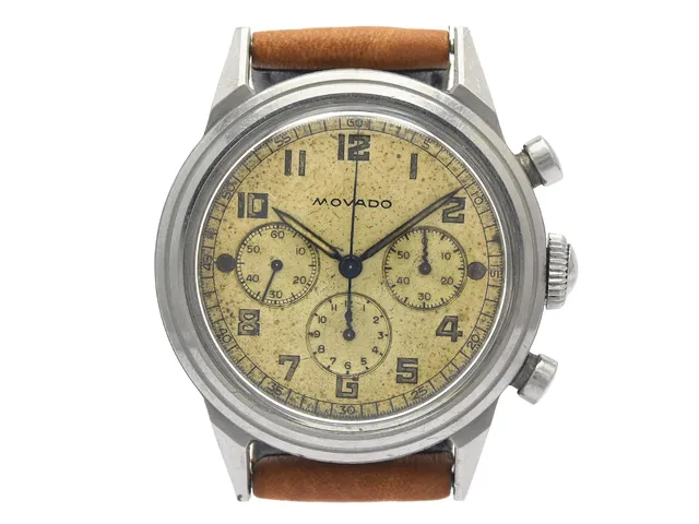 MOVADO, s.k. "Snake Hands", "Borgel case", Cal 90 (95) - (M.X.I), Ref nr. 4651, Boett nr. 19038 / 104651, kronograf, herrur, 35 mm, stål, manuell, plexiglas, läderband, ca 1950.