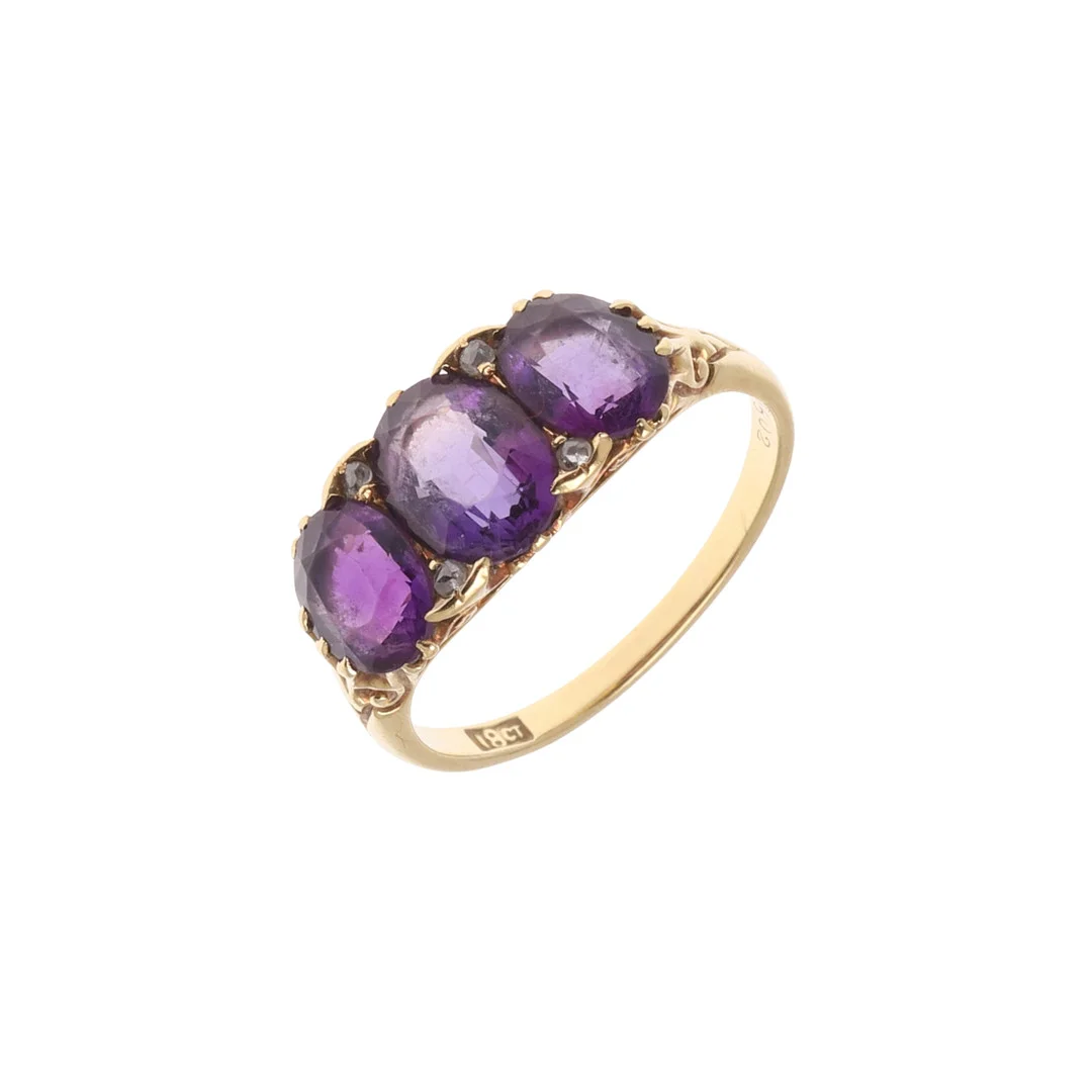 AN AMETHYST AND DIAMOND RING. — Rings — Lawrences Auctioneers
