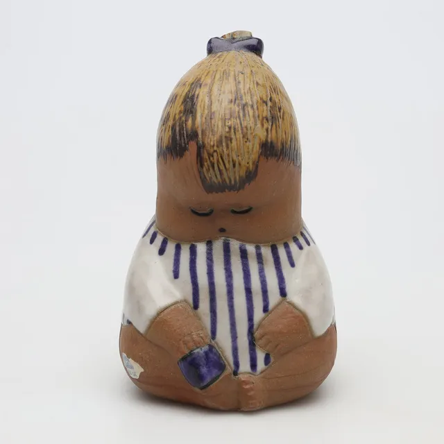 LISA LARSON. FIGURIN, stengods, "Johanna", ur serien "Larsons ungar", Gustavsberg.
